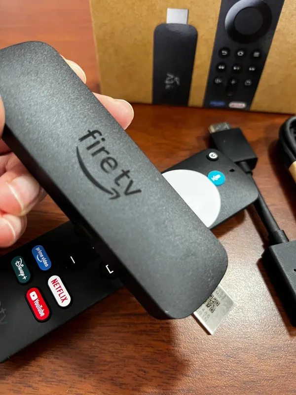 Amazon Fire TV Stick 4K Select - FoxCel
